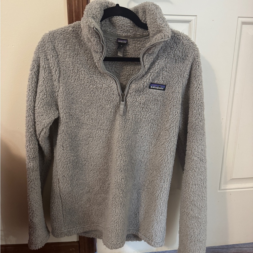 Patagonia Women's Light Gray Fleece Pullover